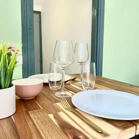 Le Mirabelle, Studio En Plein Centre Historique Apartment Poitiers